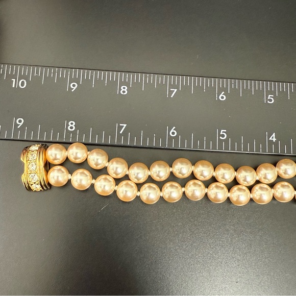 KJL Kenneth J Lane Double Strand Faux Pearl Clear Rhinestone Clasp Bracelet - Picture 8 of 14